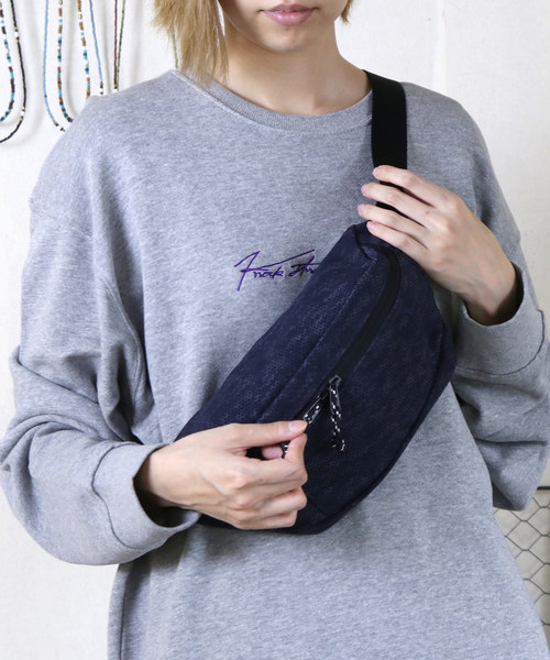 knock through abstraction（ノックスルーアブストラクション）の「【knock through abstraction/ノックスルーアブストラクション】X-filament body bag/クロスフィラメントボディバッグ（ボディバッグ/ウエストポーチ・レディース・ブルー系その他/ブラック/ブラック系その他・FREE）」の17枚目の写真