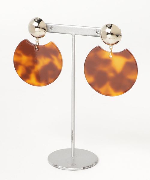 tone（トーン）の「【Blanche Neige】円欠けモチーフのピアス（ピアス（両耳用）・レディース・ライトブルー/ベージュ/ブラウン/ピンク/イエロー/ブルー/その他/クリア/マスタード/ブラウン系その他/オレンジ/グリーン系その他/ブルー系その他/ピンク系その他/シルバー系その他/ブラウン系その他2/ブラウン系その他3/パープル/ホワイト系その他・FREE）」の4枚目の写真