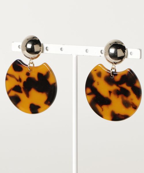 tone（トーン）の「【Blanche Neige】円欠けモチーフのピアス（ピアス（両耳用）・レディース・ライトブルー/ベージュ/ブラウン/ピンク/イエロー/ブルー/その他/クリア/マスタード/ブラウン系その他/オレンジ/グリーン系その他/ブルー系その他/ピンク系その他/シルバー系その他/ブラウン系その他2/ブラウン系その他3/パープル/ホワイト系その他・FREE）」の5枚目の写真