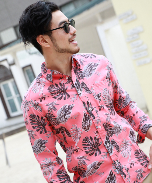 BAYFLOW(ベイフロー)の「コットンヒラオリソウガラシャツ/LS(シャツ/ブラウス・メンズ・レッド/ブルー・SMALL/MEDIUM/LARGE)」の1枚目の写真