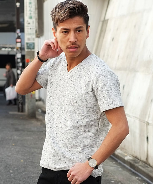 GOSTAR DE FUGA（ゴスタール ジフーガ）の「ランダムツイスト半袖VネックTシャツ/カットソー（Tシャツ/カットソー・メンズ・ホワイト/ブラック/ミックスグレー・M/L）」の3枚目の写真