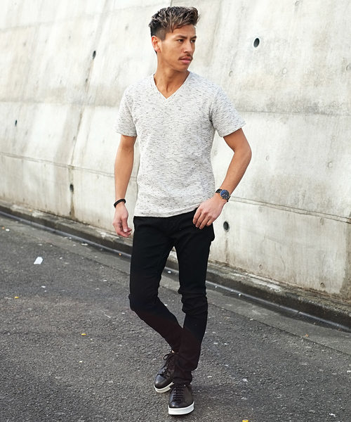 GOSTAR DE FUGA（ゴスタール ジフーガ）の「ランダムツイスト半袖VネックTシャツ/カットソー（Tシャツ/カットソー・メンズ・ホワイト/ブラック/ミックスグレー・M/L）」の10枚目の写真