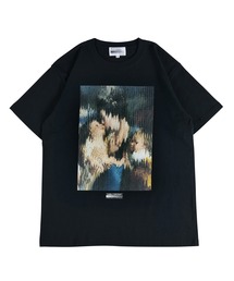 Sync.（スィンク）の「Sync.【KOSUKE KAWAMURA】TEE "FAMILY PORTRAIT"（Tシャツ/カットソー）」