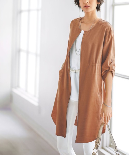 BELLUNA（ベルーナ）の「綿レーヨン麻素材ジッパー使いジャケット（ノーカラージャケット・レディース・カーキ/グレー/ネイビー/オレンジ・MEDIUM/LARGE/X-LARGE/XX-LARGE/XXX-LARGE/XXXX-LARGE）」の4枚目の写真