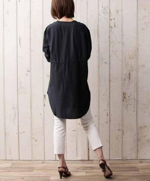 BELLUNA（ベルーナ）の「綿レーヨン麻素材ジッパー使いジャケット（ノーカラージャケット・レディース・カーキ/グレー/ネイビー/オレンジ・MEDIUM/LARGE/X-LARGE/XX-LARGE/XXX-LARGE/XXXX-LARGE）」の15枚目の写真