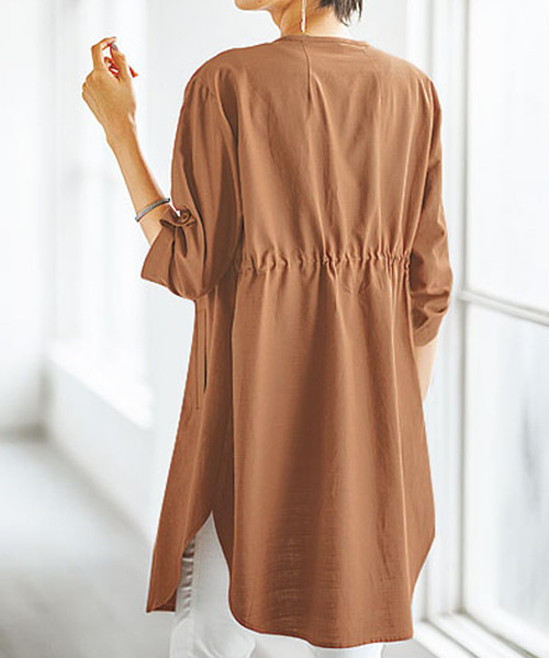 BELLUNA（ベルーナ）の「綿レーヨン麻素材ジッパー使いジャケット（ノーカラージャケット・レディース・カーキ/グレー/ネイビー/オレンジ・MEDIUM/LARGE/X-LARGE/XX-LARGE/XXX-LARGE/XXXX-LARGE）」の9枚目の写真