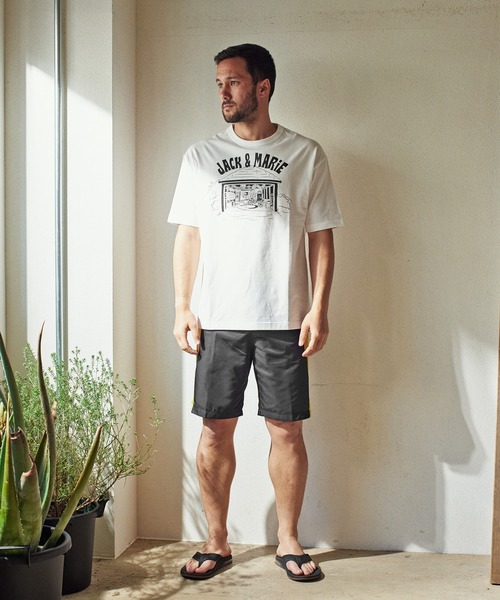 JACK & MARIE（ジャックアンドマリー）の「Simon Perini × JACK & MARIE　グラフィック Tシャツ（Tシャツ/カットソー・メンズ・A/B/C/D・S/M/L）」の8枚目の写真