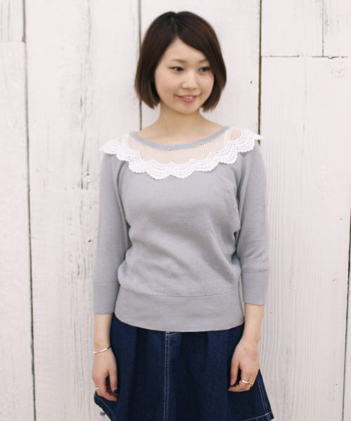 mystic（ミスティック）の「クロッシュレース襟プルオーバー（ニット/セーター・レディース・オフホワイト/グレー/サックスブルー/レッド/ネイビー・ﾌﾘ-）」の3枚目の写真