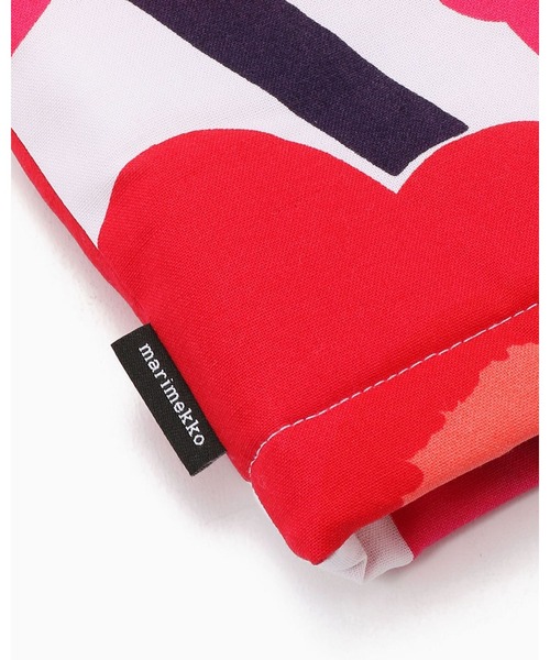 marimekko（マリメッコ）の「PIENI UNIKKO OVENMITTEN（キッチンツール・レディース・レッド/ブラック/ブラック系その他・FREE）」の7枚目の写真