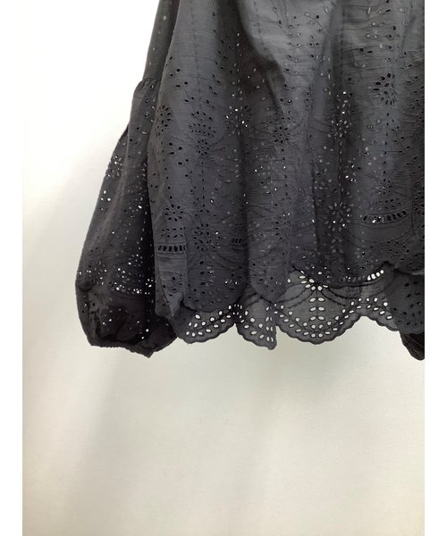 ulu（ウル）の「Scallopeddesign embroidery blouse（シャツ/ブラウス・レディース・ホワイト/ブラック・FREE）」の12枚目の写真