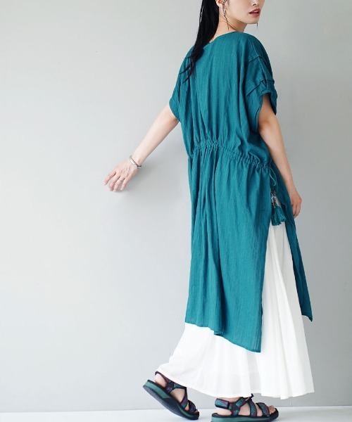 e-zakkamania stores（イーザッカマニアストアーズ）の「シャリン スリットロングワンピース（ワンピース・レディース・キャメル/パープル/ブラック/テラコッタ/ブルーグリーン・フリー）」の9枚目の写真