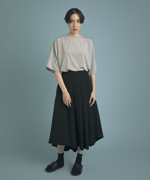 Uiscel(ユイセル)の「Uiscel ドライビッグTシャツチュニック(Tシャツ/カットソー・レディース・チャコールグレー/グレー・ONE)」の19枚目の写真