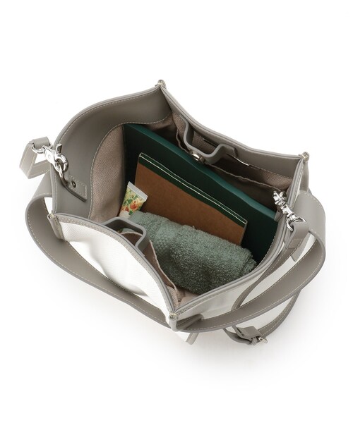 the dilettante(ザ・ディレッタント)の「◆【STORY・Oggi6月号掲載】【DRESSTERIOR別注】【2WAY】the dilettante(ザ・ディレッタント)ONE HANDLE SHOULDER BAG(ハンドバッグ・レディース・ホワイト・00)」の2枚目の写真