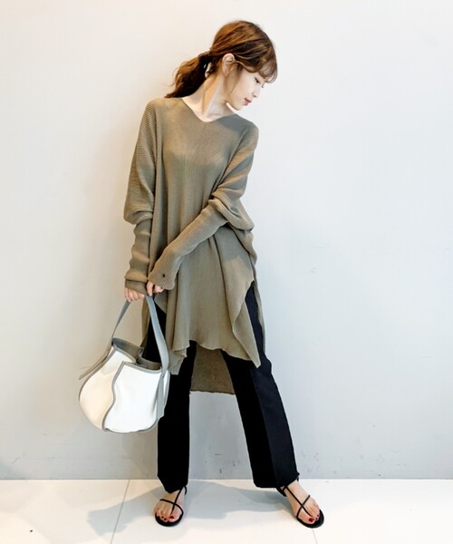 the dilettante(ザ・ディレッタント)の「◆【STORY・Oggi6月号掲載】【DRESSTERIOR別注】【2WAY】the dilettante(ザ・ディレッタント)ONE HANDLE SHOULDER BAG(ハンドバッグ・レディース・ホワイト・00)」の11枚目の写真