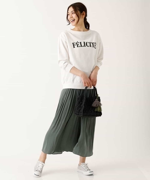 a.v.v（アーヴェヴェ）の「【洗える】ロゴスウェット（スウェット・レディース・ライトグリーン/ダークグレー/ホワイト・40/36/34/42/38）」の13枚目の写真