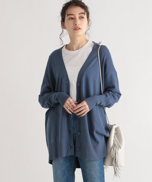 LE FOYER（ルフォワイエ）の「Vネックカーディガン（ニット/セーター・レディース・パープル/ダークブルー/オフホワイト/ブラック・38）」の3枚目の写真