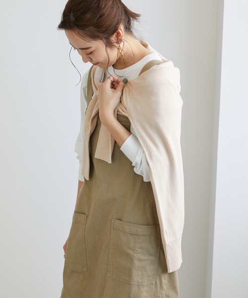 LE FOYER（ルフォワイエ）の「Vネックカーディガン（ニット/セーター・レディース・パープル/ダークブルー/オフホワイト/ブラック・38）」の15枚目の写真