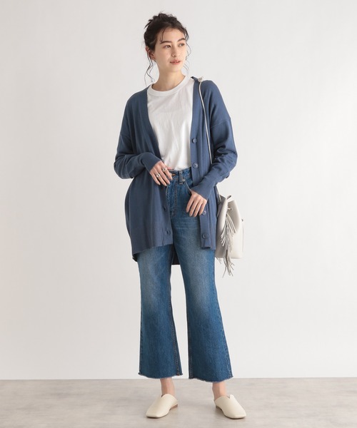 LE FOYER（ルフォワイエ）の「Vネックカーディガン（ニット/セーター・レディース・パープル/ダークブルー/オフホワイト/ブラック・38）」の18枚目の写真