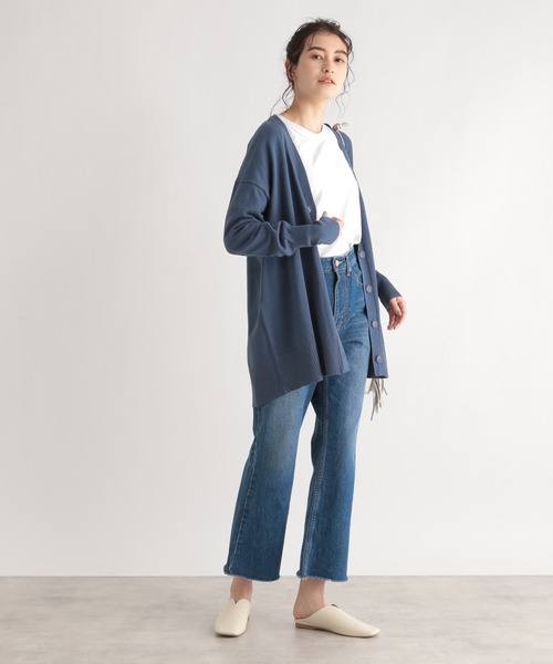 LE FOYER（ルフォワイエ）の「Vネックカーディガン（ニット/セーター・レディース・パープル/ダークブルー/オフホワイト/ブラック・38）」の21枚目の写真