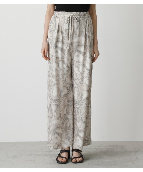 AZUL by moussy（アズールバイマウジー）の「MARBLE PATTERN RELAX PANTS/マーブルパターンリラックスパンツ（その他パンツ・レディース・ブラック系その他/ベージュ系その他・SMALL/MEDIUM）」の6枚目の写真