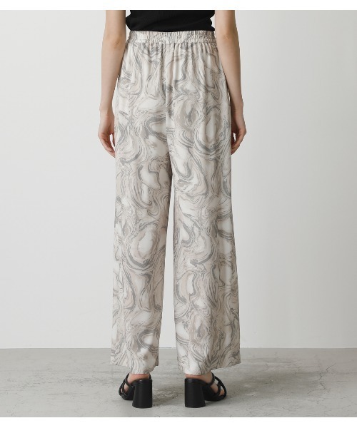 AZUL by moussy（アズールバイマウジー）の「MARBLE PATTERN RELAX PANTS/マーブルパターンリラックスパンツ（その他パンツ・レディース・ブラック系その他/ベージュ系その他・SMALL/MEDIUM）」の8枚目の写真