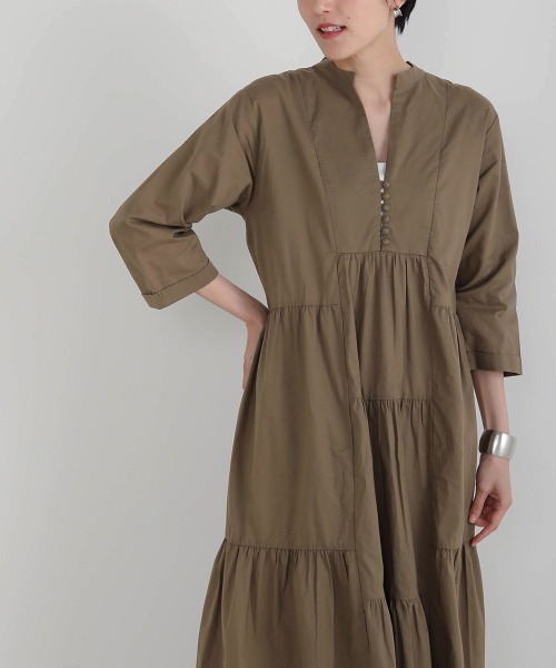 Bou Jeloud（ブージュルード）の「イレギュラーティアードコットンワンピース（ワンピース・レディース・ピンク系その他/カーキ/ブラック・38）」の2枚目の写真