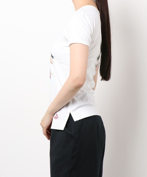 Vivienne Westwood(ヴィヴィアンウエストウッド)の「CLIMATE REVOLUTION BEARプリントクラシックTシャツ(Tシャツ/カットソー・レディース・ホワイト/グレー/ブラック・SMALL/MEDIUM/LARGE)」の6枚目の写真