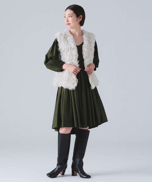 EFFE BEAMS(エッフェビームス)の「GELLI / ショート ムートンジレ(ベスト・レディース・ブラック/ベージュ・ONE SIZE)」の8枚目の写真