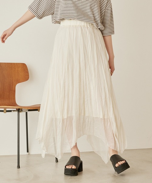 mikke（ミッケ）の「シアープリーツアシメトリースカート（スカート・レディース・パープル/オレンジ/アイボリー・FREE）」の4枚目の写真