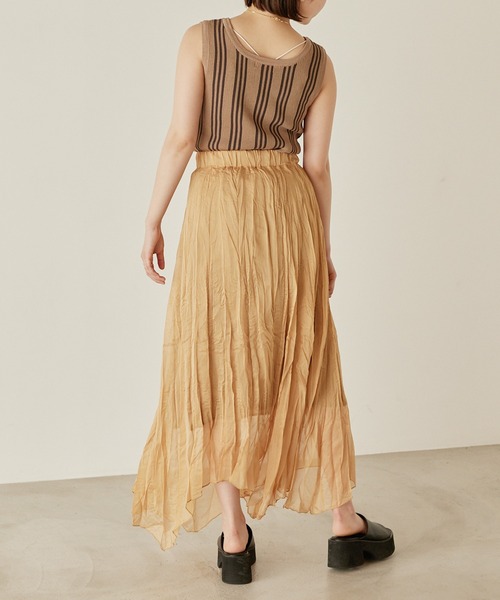 mikke（ミッケ）の「シアープリーツアシメトリースカート（スカート・レディース・パープル/オレンジ/アイボリー・FREE）」の21枚目の写真