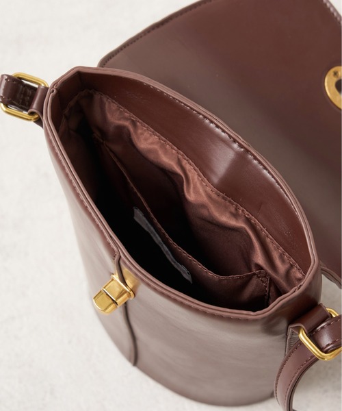 OLIVE des OLIVE（オリーブデオリーブ）の「【WEB限定】ハーフバケツショルダー（ショルダーバッグ・レディース・ブラック/ダークブラウン/ベージュ・FREE）」の17枚目の写真