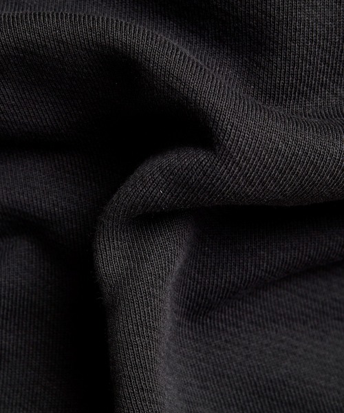 G-STAR（ジースター）の「EMBRO TEXT SWEATER/半袖スウェット/オーバーサイズ（スウェット・メンズ・ダークブラック・MEDIUM/LARGE/X-LARGE/SMALL/XX-LARGE）」の6枚目の写真