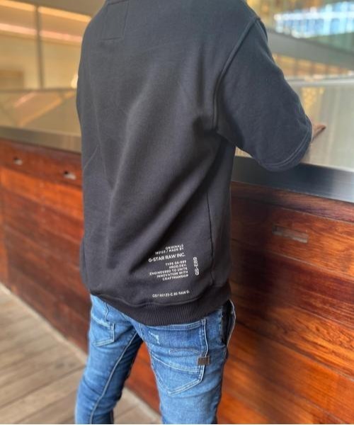G-STAR（ジースター）の「EMBRO TEXT SWEATER/半袖スウェット/オーバーサイズ（スウェット・メンズ・ダークブラック・MEDIUM/LARGE/X-LARGE/SMALL/XX-LARGE）」の10枚目の写真