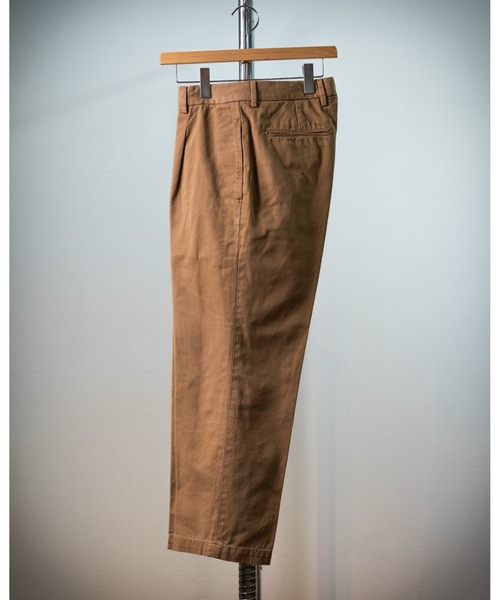 RICCARDO METHA（リカルドメッサ）の「「RICCARDO METHA/リカルド メッサ」イタリア製 メンズ コットン ツイル ワンタック ワイド パンツ（チノパンツ・メンズ・ブラック/ベージュ/オリーブ/カーキ・44/46/48/50）」の4枚目の写真