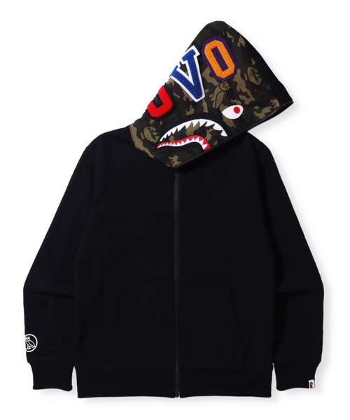 OVO "OCTOBER VERY OWN"（オービーオー　　オクトーバーベリーオウン）の「BAPE X OVO WOODLAND CAMO SHARK REVERSIBLE FULL ZIP HOODIE M（パーカー・メンズ・レッド/ブラック・LARGE/SMALL/XXX-LARGE/XX-LARGE/X-LARGE/MEDIUM）」の2枚目の写真