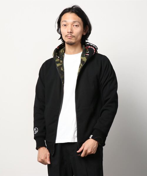 OVO "OCTOBER VERY OWN"（オービーオー　　オクトーバーベリーオウン）の「BAPE X OVO WOODLAND CAMO SHARK REVERSIBLE FULL ZIP HOODIE M（パーカー・メンズ・レッド/ブラック・LARGE/SMALL/XXX-LARGE/XX-LARGE/X-LARGE/MEDIUM）」の8枚目の写真