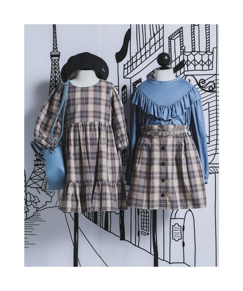 BeBe（ベベ）の「BeBe/ベルト付きビエラチェックボタンひざ上丈タックスカート（90~150cm）（スカート・キッズ・ベージュ/グレー・150/140/130/110/120/100/90）」の6枚目の写真