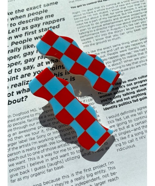 WC（ダブル シー）の「2Pカラーフラッグチェッククリップ（バレッタ/ヘアクリップ・レディース・ピンク/ブラック/サックスブルー・FREE）」の2枚目の写真