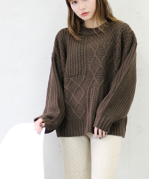 Per sist ence(パーシエンス)の「Per sist ence/パーシエンス ケーブル×畦編み パッチワーク プルオーバー(ニット/セーター・レディース・ベージュ/ブラウン/オフホワイト/ブラック・FREE)」の2枚目の写真