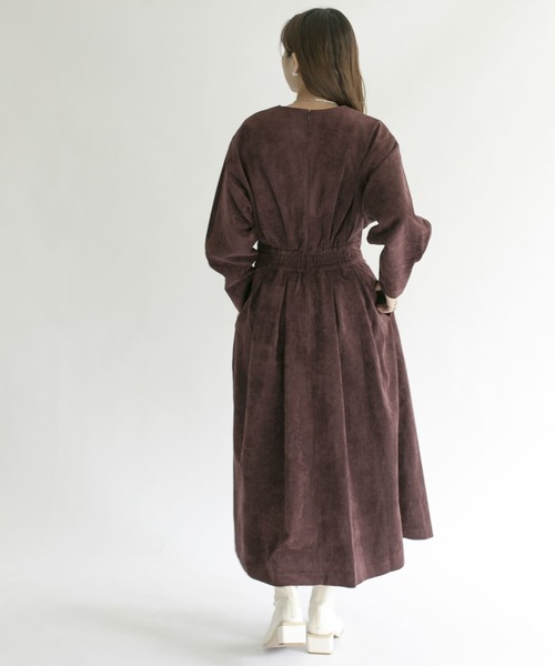 KBF（ケイビーエフ）の「【WEB/一部店舗限定】コーデュロイボリュームワンピース（ワンピース・レディース・オフホワイト/ネイビー/パープル・SMALL/MEDIUM）」の8枚目の写真