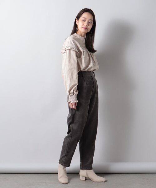 fredy couleur（フレディクルール）の「ヨーク切替フリルブラウス（シャツ/ブラウス・レディース・ベージュ系その他4/ベージュ系その他3/キャメル/オフホワイト・38）」の10枚目の写真