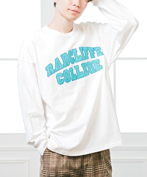 LUXSTYLE(ラグスタイル)の「カレッジワッペンロゴ長袖Tシャツ(Tシャツ/カットソー・メンズ・ホワイト/グリーン/オレンジ/ブルー/ブラック・L/M)」の1枚目の写真
