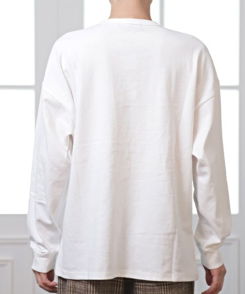 LUXSTYLE(ラグスタイル)の「カレッジワッペンロゴ長袖Tシャツ(Tシャツ/カットソー・メンズ・ホワイト/グリーン/オレンジ/ブルー/ブラック・L/M)」の6枚目の写真