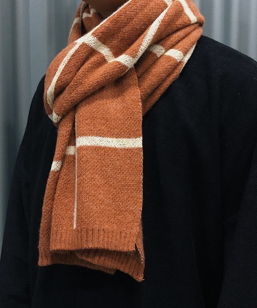 MGV（エムジーヴィー）の「ウィンドウペンチェックニットマフラー（マフラー・メンズ・ホワイト/グレー/オレンジ/ダークグレー・FREE）」の4枚目の写真