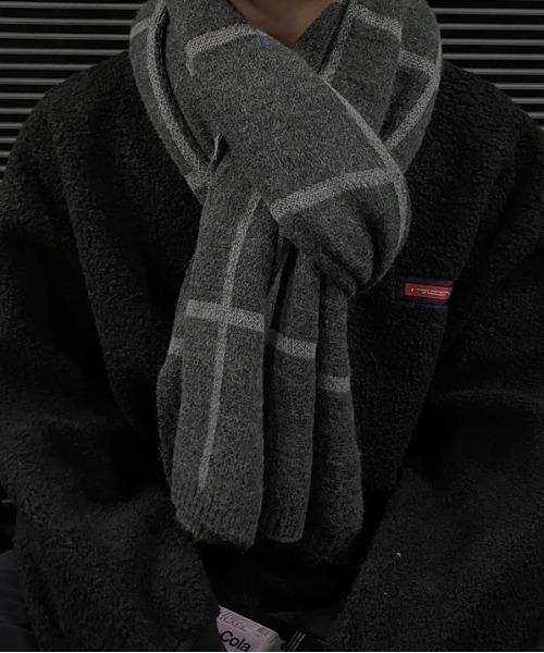 MGV（エムジーヴィー）の「ウィンドウペンチェックニットマフラー（マフラー・メンズ・ホワイト/グレー/オレンジ/ダークグレー・FREE）」の3枚目の写真