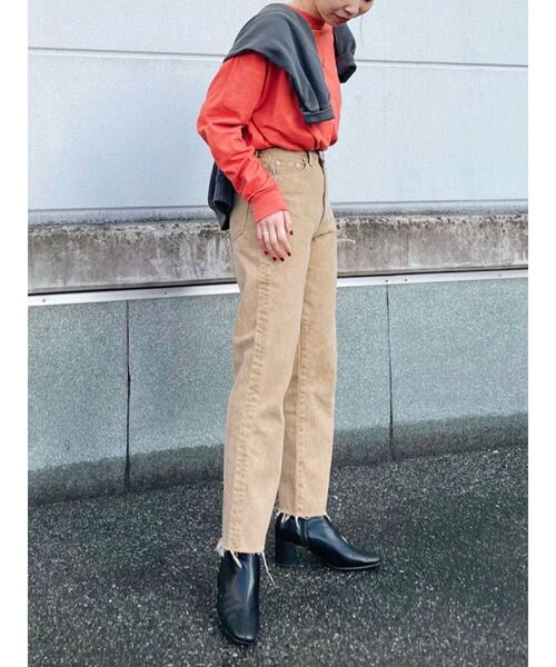 Ungrid（アングリッド）の「カットオフストレートデニム（デニムパンツ・レディース・ベージュ/アイボリー・24inch/25inch/26inch）」の5枚目の写真