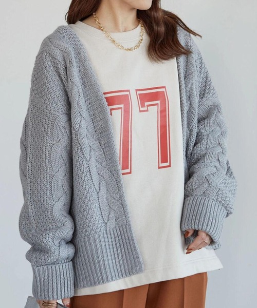 Green　Parks（グリーンパークス）の「・SUGAR SPOON ケーブルニットカーディガン＊（カーディガン/ボレロ・レディース・チャコールグレー/アイボリー/杢グレー/グレイッシュベージュ・FREE）」の4枚目の写真