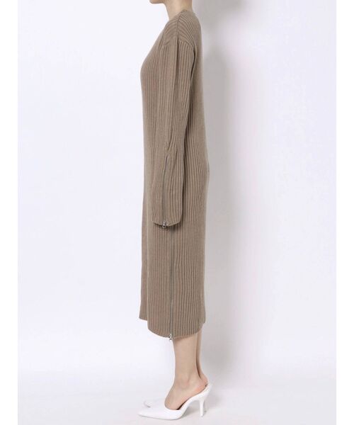 GYDA（ジェイダ）の「ZIPスリットLONG ニット ワンピース（ワンピース・レディース・ブラック/ベージュ・FREE）」の17枚目の写真