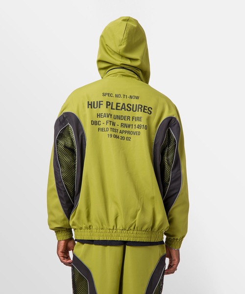 HUF(ハフ)の「PLEASURES DARTON TRACK JACKET / HUF プレジャーズ コラボ トラックジャケット(ブルゾン・メンズ・グリーン・MEDIUM/LARGE/X-LARGE)」の5枚目の写真