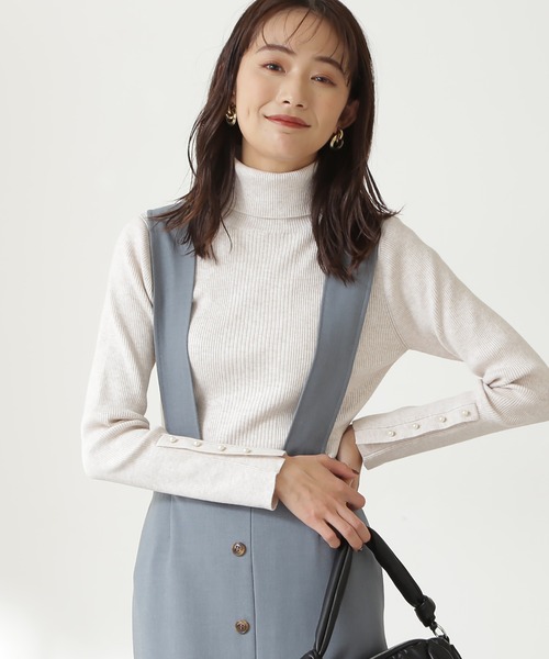 N.(N. Natural Beauty Basic)(エヌエヌナチュラルビューティーベーシック)の「◆パールボタンタートルネックニット(ニット/セーター・レディース・ミント/オフホワイト/ベージュ/ネイビー・MEDIUM)」の7枚目の写真